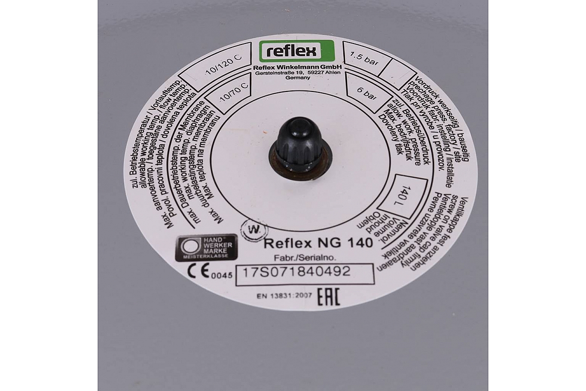 Рефлекс баки. Расширительный бак Reflex ng80. Reflex d-59227 Ahlen 140 литров. D-59227 Reflex. Reflex ng 50.